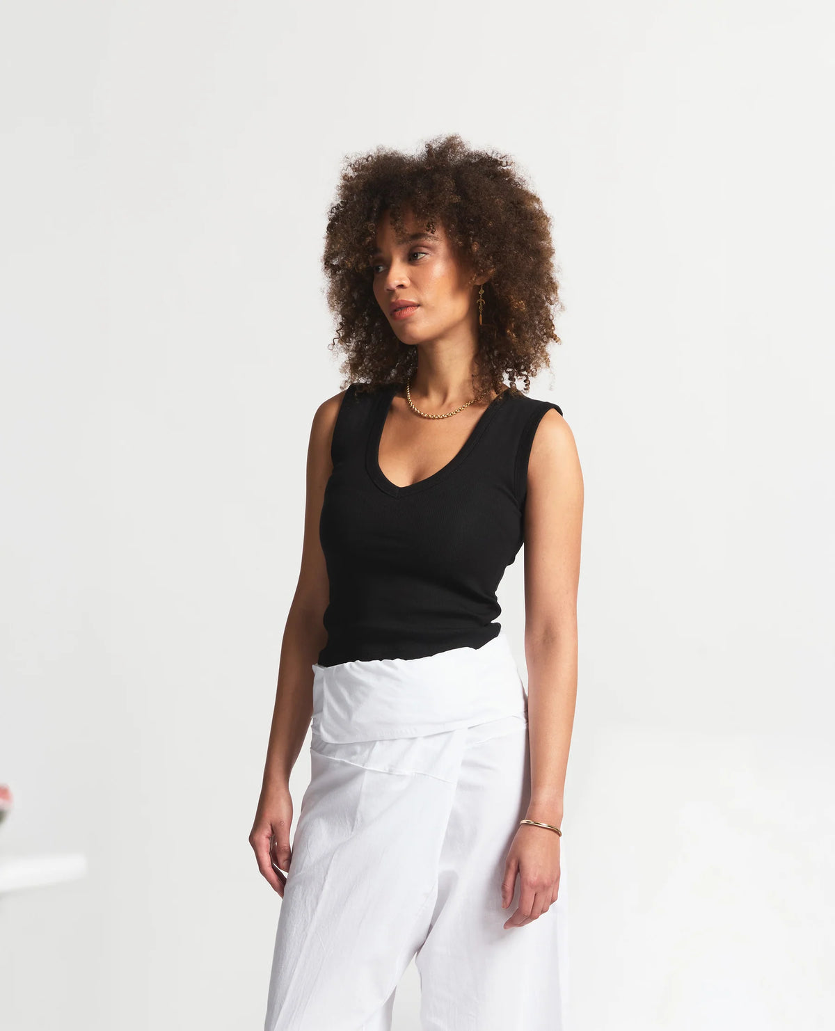 Alina Fitted V-Neck Vest
